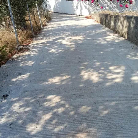 Roland Διαμέρισμα Dhërmi